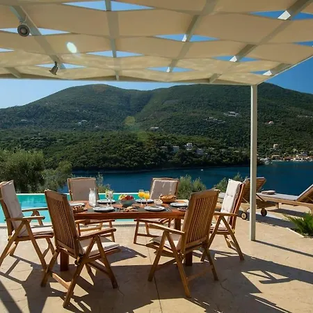Villa Zoe - Direct Sea Access Live Scenery At Sivota (Lefkada)