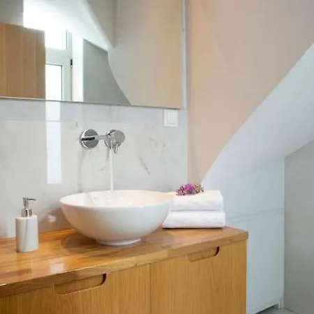Villa Zoe - Direct Sea Access Live Scenery At