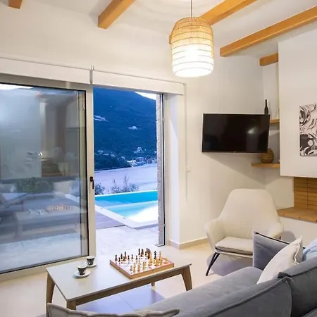 Villa Zoe - Direct Sea Access Live Scenery At *