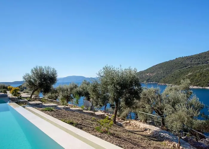 Villa Zoe - Direct Sea Access Live Scenery At *