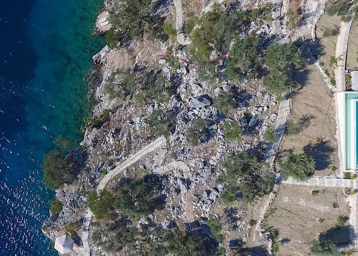 Villa Zoe - Direct Sea Access Live Scenery At