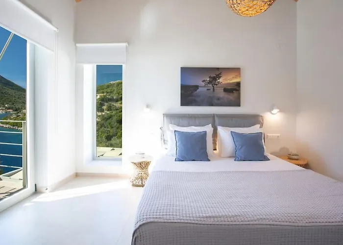 Villa Zoe - Direct Sea Access Live Scenery At *
