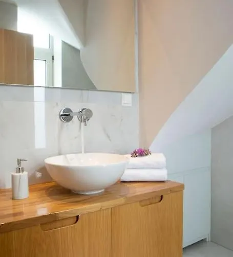 Villa Zoe - Direct Sea Access Live Scenery At